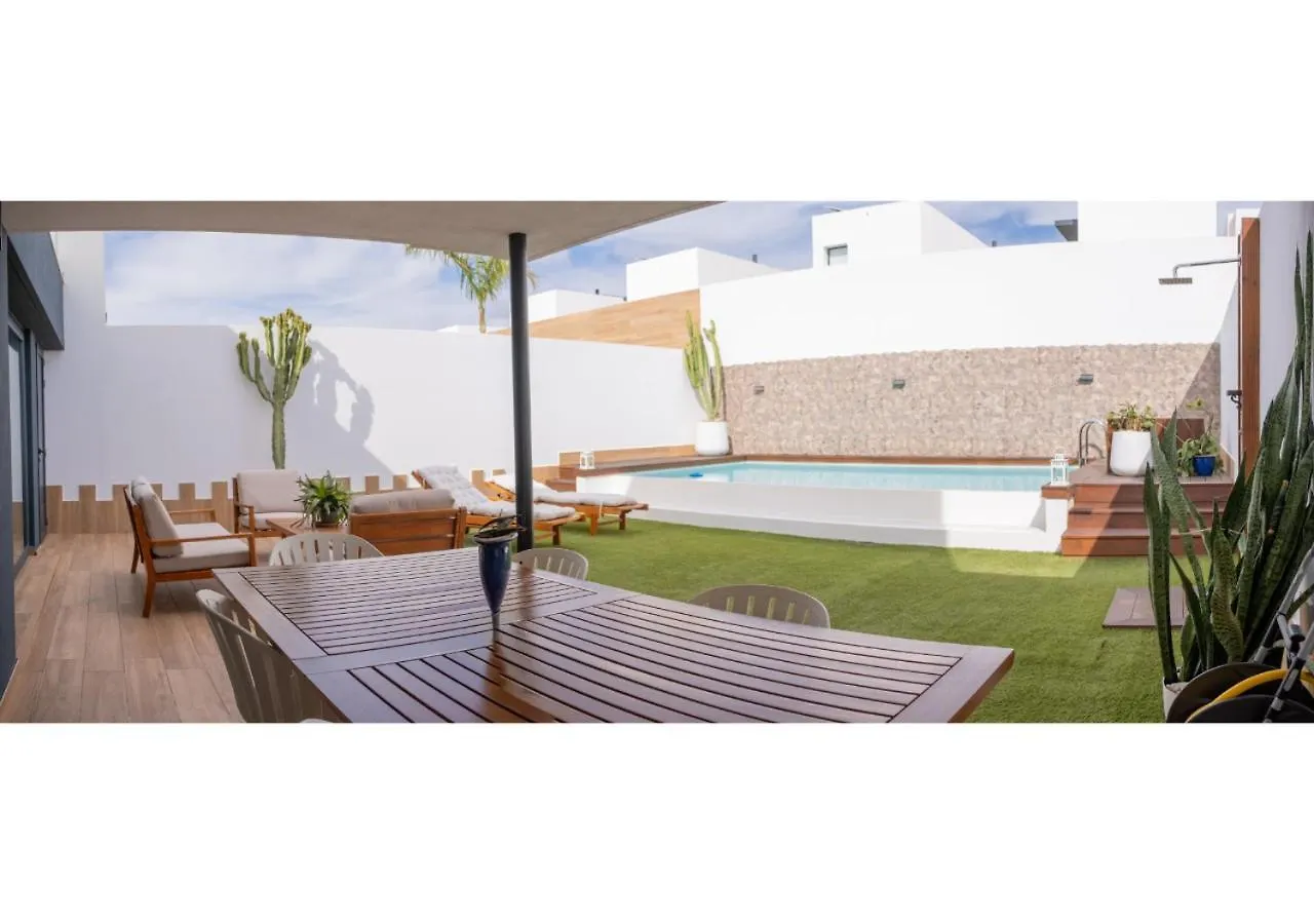 Casa Bouganvillea Lajares